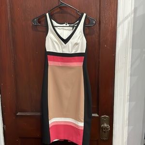 White House black market dress never worn. Size 00p
